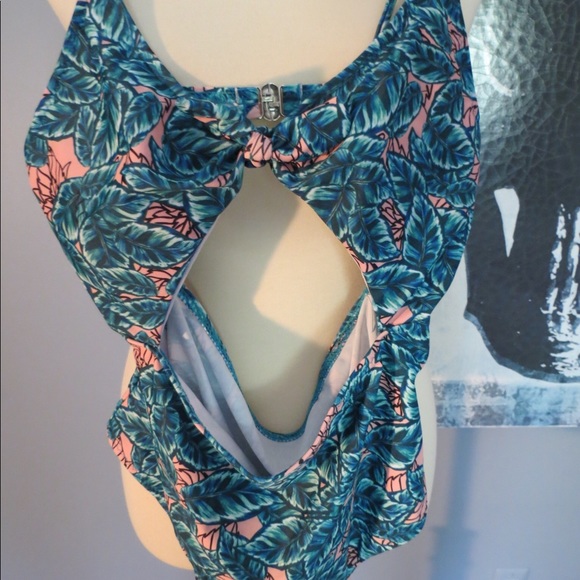 NWOT One Piece Cut-Out Bathing Suit - Picture 2 of 5